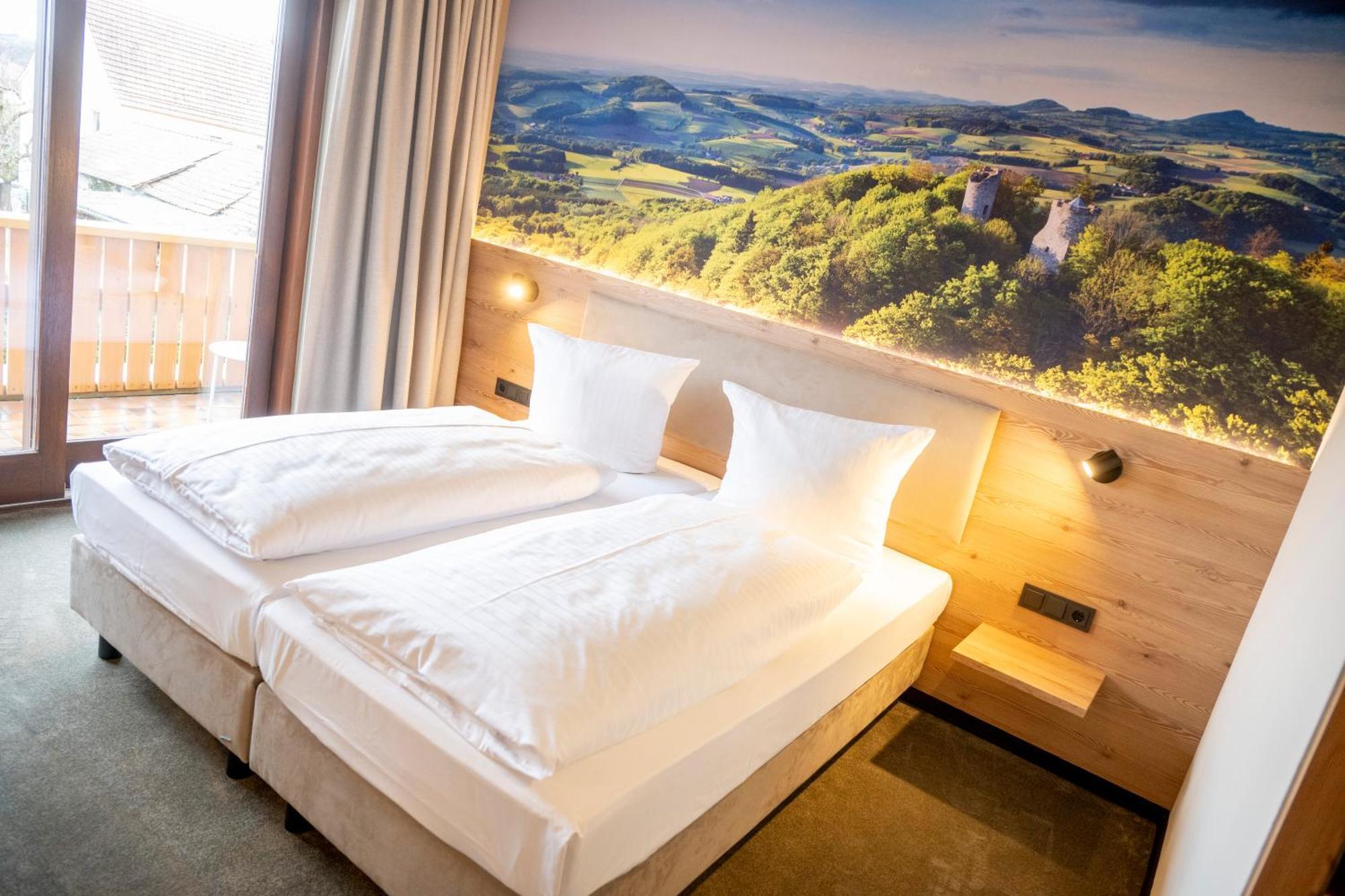 Hotel Berghof Petersberg  Buitenkant foto