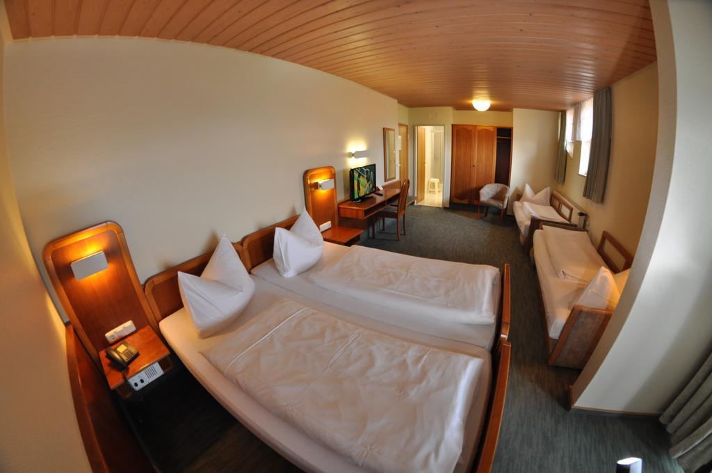 Hotel Berghof Petersberg  Buitenkant foto